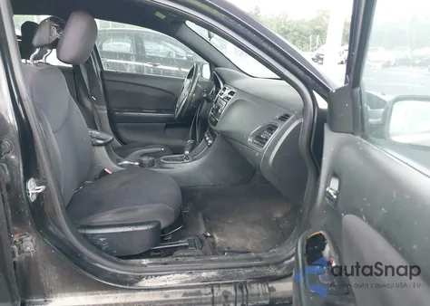 2013 Chrysler 200 Touring из США, поврежденный, VIN 1C3CCBBB5DN600590